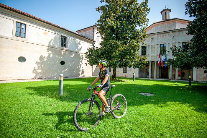Il Novarese è sempre più bike-friendly:  apre un nuovo ostello per accogliere i cicloturisti