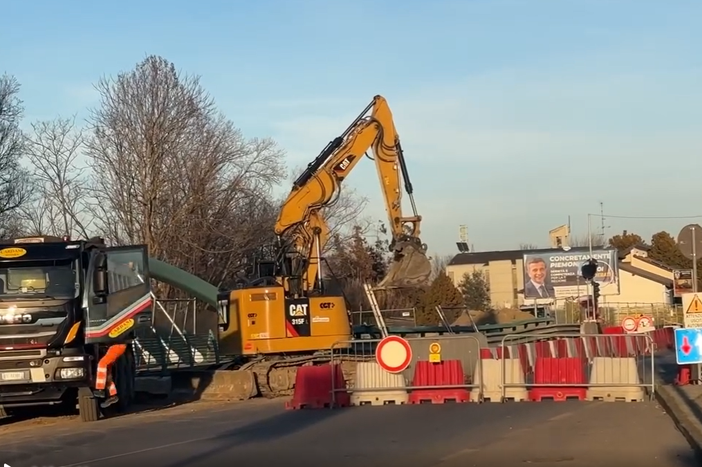 La chiusura del ponte fa “esplodere” il traffico