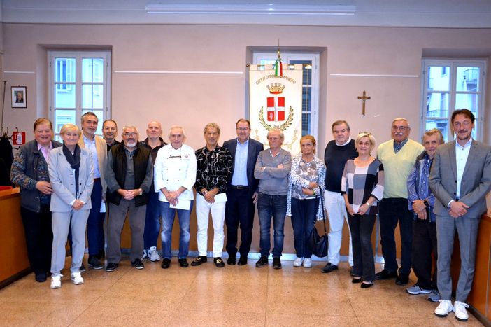 Consegnato il ricavato di "Stelle e Padelle" Consegnato il ricavato di "Stelle e Padelle"