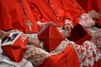 Conclave, lo scandalo degli abusi sessuali: un dilemma per la Chiesa Conclave, lo scandalo degli abusi sessuali: un dilemma per la Chiesa