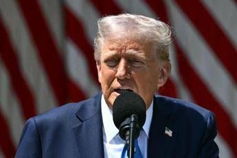 Trump: "Houti annunciano stop combattimenti, Usa fermeranno i raid" Trump: "Houti annunciano stop combattimenti, Usa fermeranno i raid"