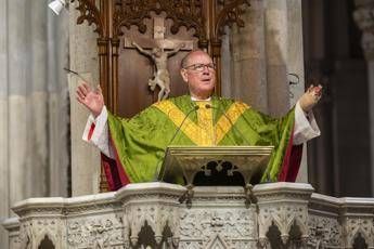 Elezione nuovo Papa, via al Conclave: chi è il cardinale Timothy Michael Dolan