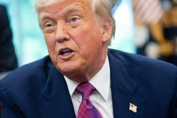 Dazi, furia di Trump sulle Barbie mentre 'grazia' le auto extra lusso Dazi, furia di Trump sulle Barbie mentre 'grazia' le auto extra lusso