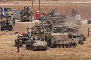 Gaza, "ondata di attacchi israeliani nella Striscia: almeno 82 morti" Gaza, "ondata di attacchi israeliani nella Striscia: almeno 82 morti"