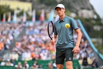 Sinner re a Montecarlo, batte Alcaraz in due set e torna numero 1 del mondo Sinner re a Montecarlo, batte Alcaraz in due set e torna numero 1 del mondo