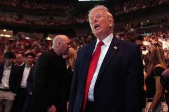 Trump, il nuovo piano: "Blocco subito lo Stretto di Hormuz". Negoziati o attacco? I messaggi all'Iran