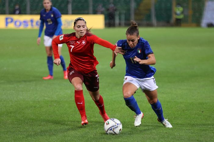 La metà degli italiani vuole andare in Svizzera per Uefa Women’s Euro