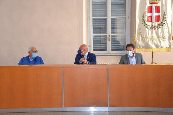 Presentata la nuova convenzione tra il Comune di Borgomanero e l’Associazione gruppo per la civiltà agricola locale Presentata la nuova convenzione tra il Comune di Borgomanero e l’Associazione gruppo per la civiltà agricola locale