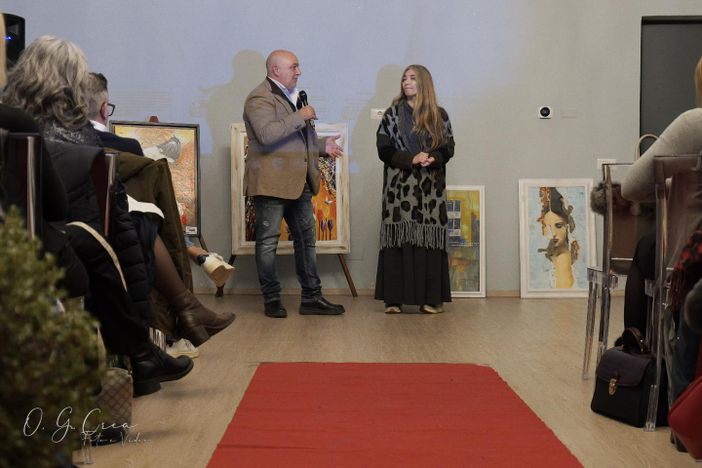 A Nibbiola il gran gala “Frammenti di Luce”: arte e cultura per sensibilizzare contro la violenza di genere