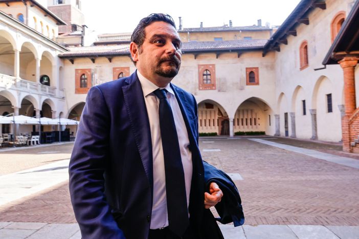 Novara saluta il 2025 con gli auguri del sindaco Alessandro Canelli