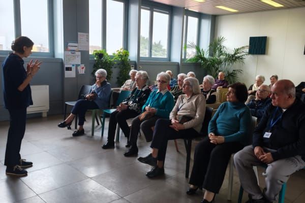 La cultura esce dalla biblioteca e arriva alla Casa di Giorno Mercoli