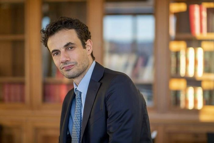 Davide Crippa lascia i 5 Stelle: &quot;Il Movimento è tornato a fare politica estremista e barricadiera&quot;