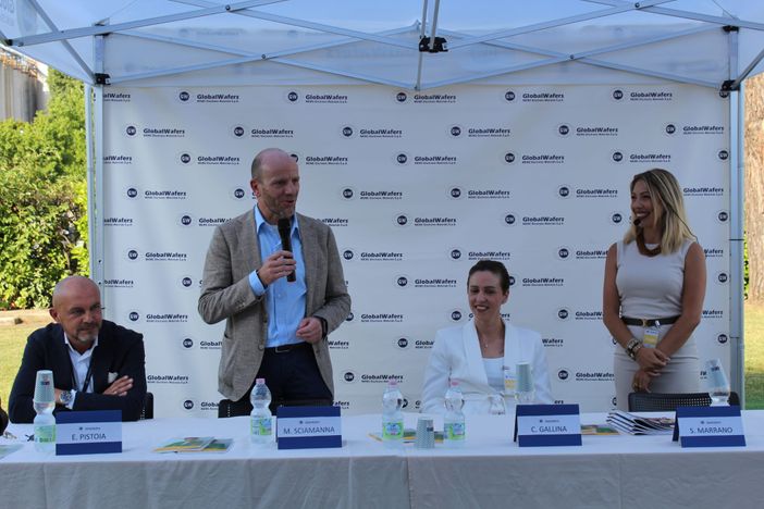 In tantissimi alla GlobalWafers - Memc Electronic Materials S.p.A. per l’appuntamento dedicato all’orientamento al lavoro con la career advisor Costanza Gallina In tantissimi alla GlobalWafers - Memc Electronic Materials S.p.A. per l’appuntamento dedicato all’orientamento al lavoro con la career advisor Costanza Gallina