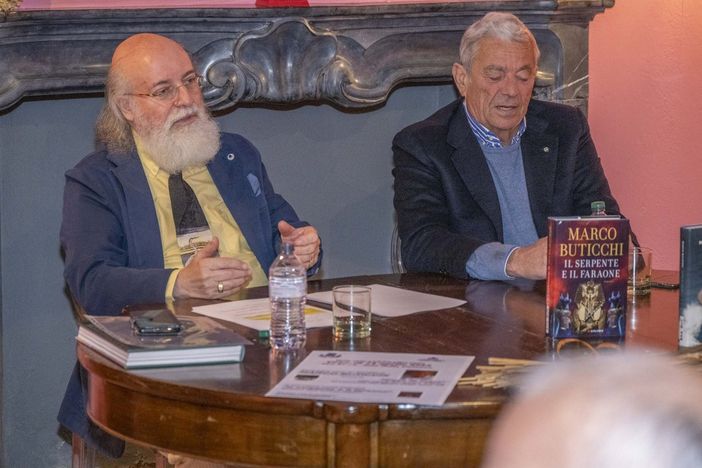 Si è svolto l'ultimo appuntamento di “Incontro con l’autore”, con il noto scrittore Marco Buticchi Si è svolto l'ultimo appuntamento di “Incontro con l’autore”, con il noto scrittore Marco Buticchi