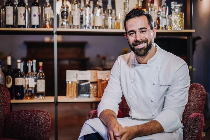 Roberto Valbuzzi ospite a Castelletto Ticino il prossimo 6 maggio Roberto Valbuzzi ospite a Castelletto Ticino il prossimo 6 maggio