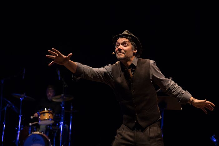 Il 3 luglio a Castelletto Ticino 'Wild years' lo spettacolo ispirato dalla vita di Tom Waits