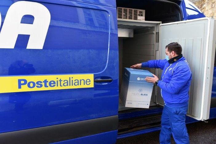 Lunedì arriveranno 11 mila dosi di Moderna a Borgomanero Lunedì arriveranno 11 mila dosi di Moderna a Borgomanero