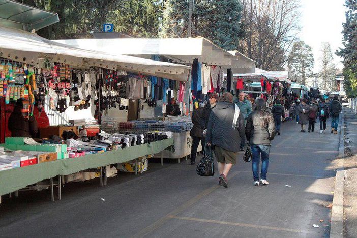 Rivoluzione burocratica: la carta unica di esercizio semplifica la vita degli operatori di mercato Rivoluzione burocratica: la carta unica di esercizio semplifica la vita degli operatori di mercato