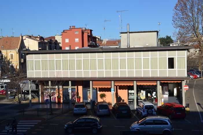 Nella foto la sede Auser di Piazza XXV aprile Nella foto la sede Auser di Piazza XXV aprile