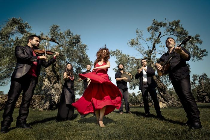 Parte venerdì il “NovaraTarantaFest” dedicata all’universo magico della pizzica salentina Parte venerdì il “NovaraTarantaFest” dedicata all’universo magico della pizzica salentina