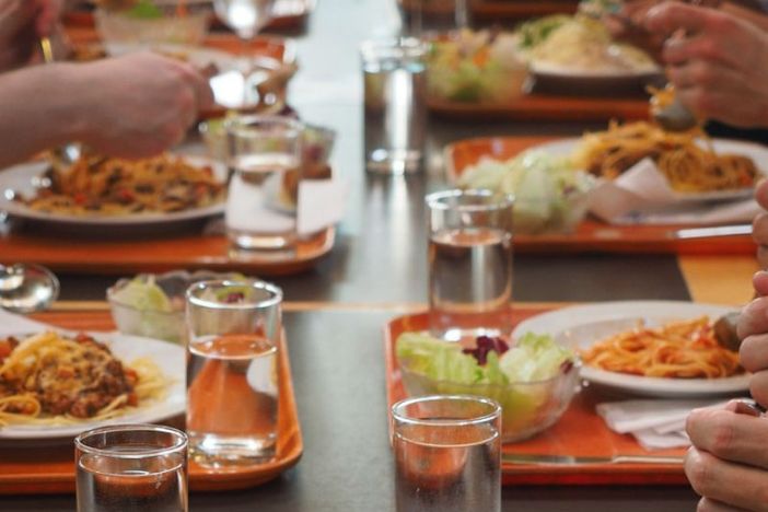 Voucher anche per la mensa scolastica