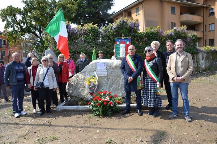Borgomanero: inaugurata una targa in memoria di Giuseppino Zoia Borgomanero: inaugurata una targa in memoria di Giuseppino Zoia