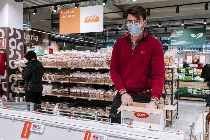 Lotta al carovita, da NovaCoop un bonus di 200 euro a 2500 dipendenti grazie al bonus per la Lotteria degli scontrini