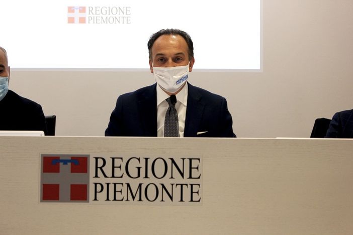 Cirio: "Per il Piemonte mi auguravo un Natale diverso, ma non dobbiamo abbatterci: ce la faremo" Cirio: "Per il Piemonte mi auguravo un Natale diverso, ma non dobbiamo abbatterci: ce la faremo"