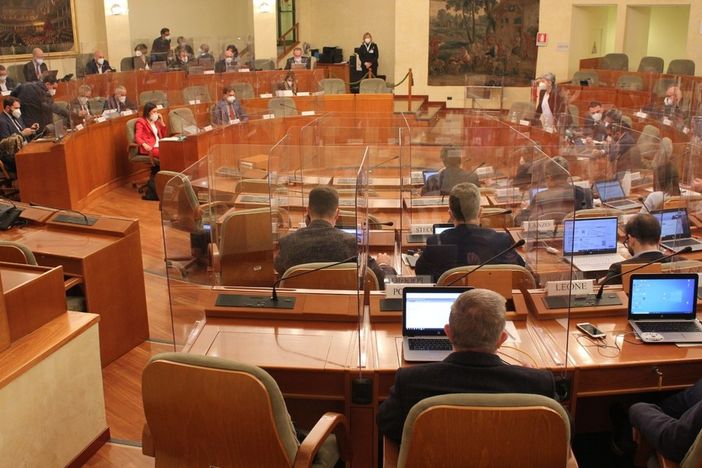 Rossi (Pd) risponde a Preioni: “Il senso delle istituzioni è come il coraggio di manzoniana memoria… uno, se non ce l’ha, mica se lo può dare” Rossi (Pd) risponde a Preioni: “Il senso delle istituzioni è come il coraggio di manzoniana memoria… uno, se non ce l’ha, mica se lo può dare”