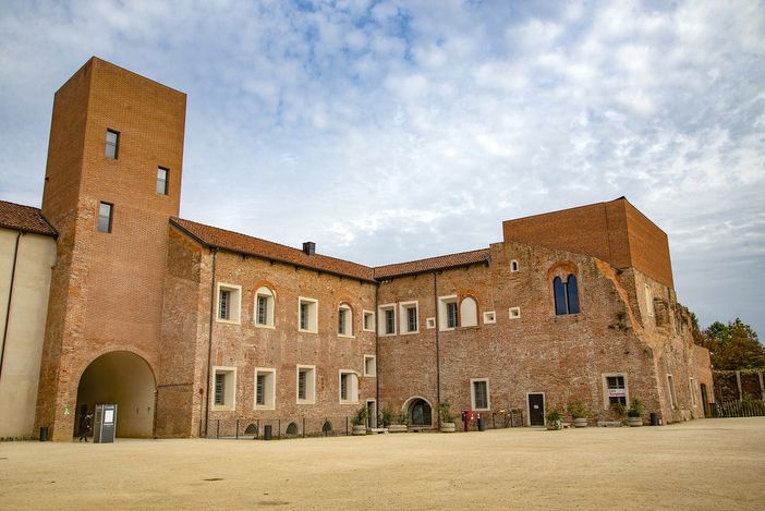 Sarà presentata venerdì la nuova guida turistica di Novara