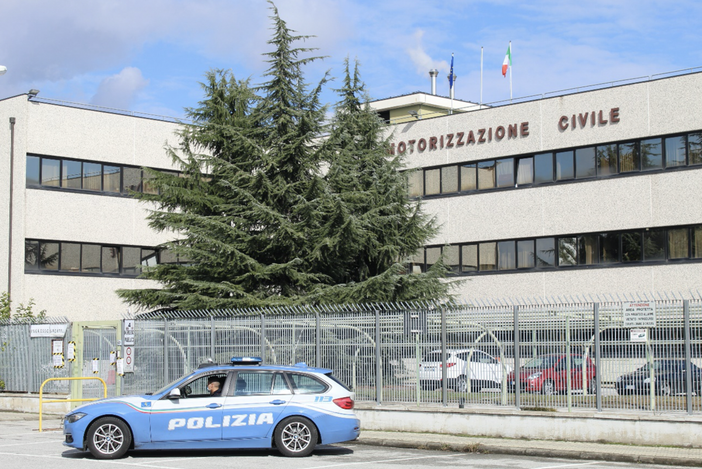 Rinnovava le patenti ad anziani senza i requisiti, sospeso un medico Rinnovava le patenti ad anziani senza i requisiti, sospeso un medico