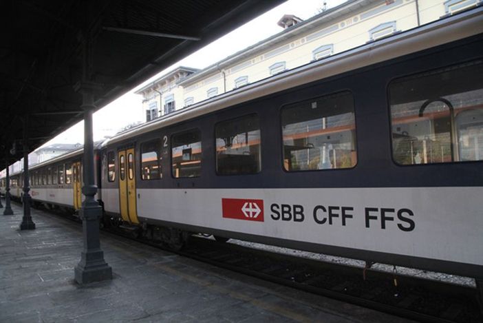 Disagi sui treni anche nell'estate 2025, sarà di nuovo chiusa la tratta tra Domodossola e Milano