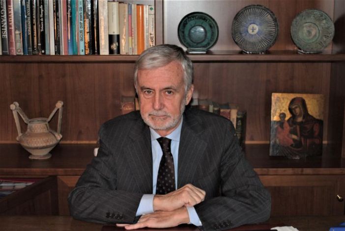 “In cammino con la Bibbia”: Massimo Capuani apre i giovedì letterari di maggio alla biblioteca Negroni