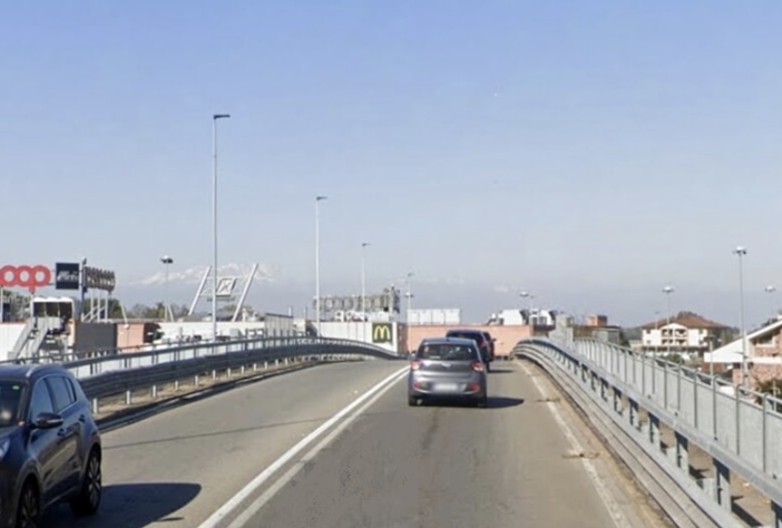 Ristrutturazione del Cavalcavia San Martino: iniziati i lavori di sostituzione parapetti in acciaio