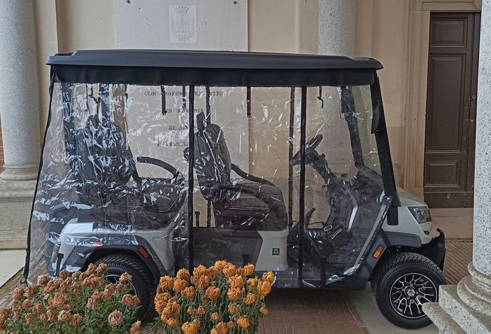 Novara, golf car gratuita al cimitero per anziani e persone con ridotta mobilità Novara, golf car gratuita al cimitero per anziani e persone con ridotta mobilità