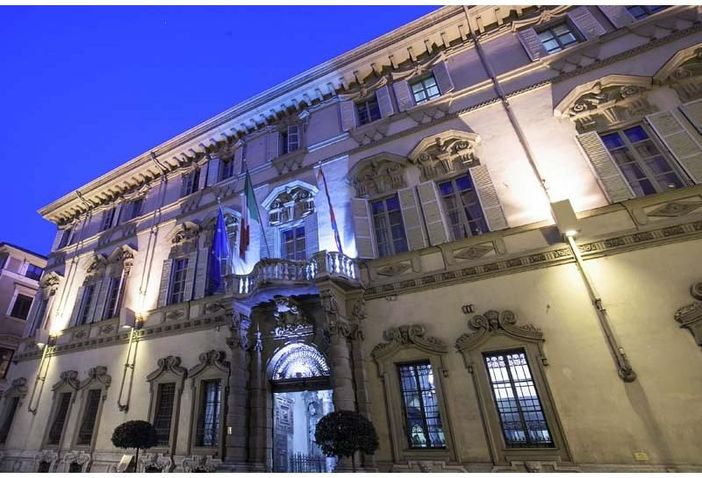 Caccia, la maggioranza regionale di centrodestra fa un passo indietro