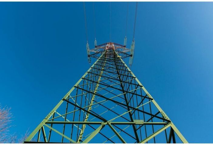 A Varallo Pombia lavori sulla linea elettrica