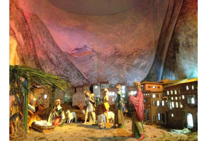 Festa dell’Immacolata: tempo di presepe e albero di Natale