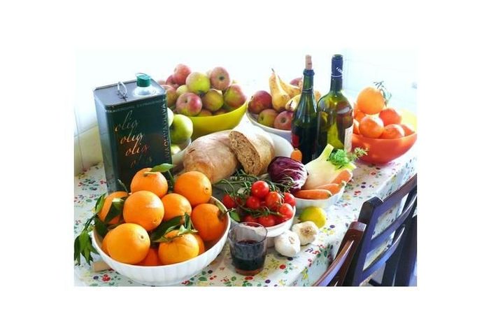 Schiscetta perfetta: ecco i consigli per pranzare alla scrivania in maniera sana