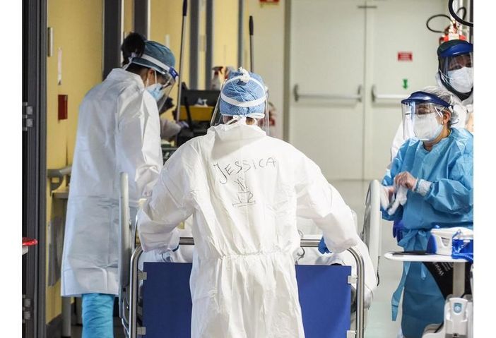 “Nuovo sistema di conteggio dei positivi ricoverati è un gioco delle tre carte”