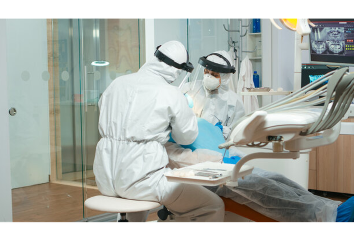 Ancora 1264 nuovi positivi, ma continua a diminuire la pressione sugli ospedali