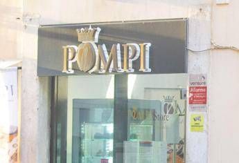 Roma, estorsioni e minacce al 're del tiramisù' Pompi: arrestato il cognato Roma, estorsioni e minacce al 're del tiramisù' Pompi: arrestato il cognato