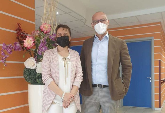 Momo, il sindaco Faccio in visita ai nonni della Rsa "Massimo Squarini"