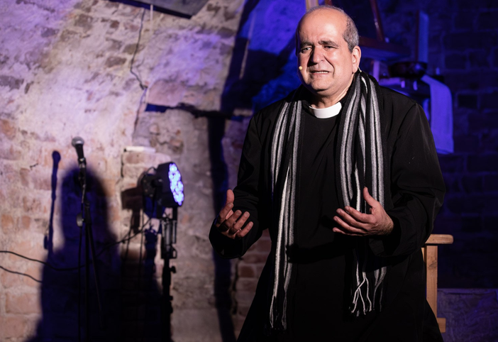 "O Gesù d'amore acceso", il nuovo spettacolo in scena tra Baveno e Gozzano "O Gesù d'amore acceso", il nuovo spettacolo in scena tra Baveno e Gozzano