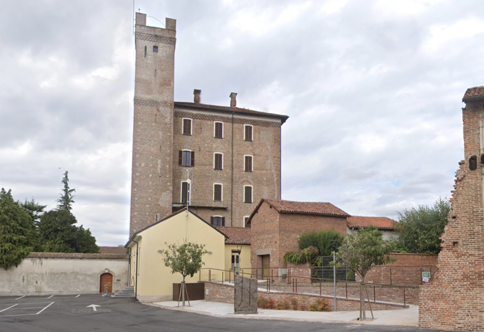 Una serata gialla per sostenere la terapia intensiva neonatale di Novara Una serata gialla per sostenere la terapia intensiva neonatale di Novara
