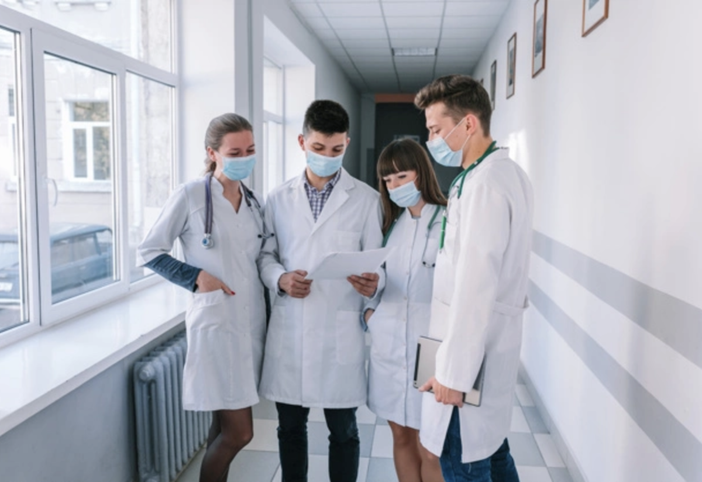 AAA cercasi medici libero professionisti AAA cercasi medici libero professionisti