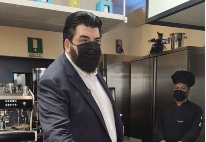 Cannavacciuolo a sorpresa a Vicolungo The Style Outlets Cannavacciuolo a sorpresa a Vicolungo The Style Outlets