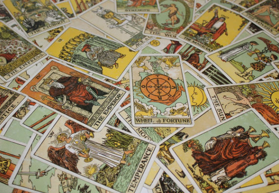 Il fascino dei Tarocchi con Stefania Zanetta, appuntamento ad Arona