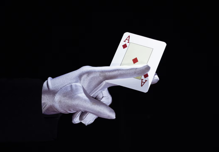 Borgomanero si trasforma nella capitale della magia: arriva il Campionato mondiale di street magic