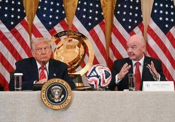Trump e la scoperta: "Russia fuori da Mondiali Usa 2026? Non sapevo..." Trump e la scoperta: "Russia fuori da Mondiali Usa 2026? Non sapevo..."
